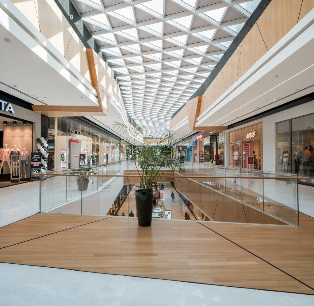 MOSO Bamboo flooring, wallcovering and ceiling in Rishonim Mall