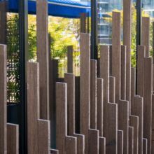 Les carrelets Bamboo X-treme® après 4 ans d'installation à la Grand Arche de la Défense Paris