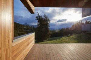 La terrasse en bambou MOSO Bamboo X-treme est installée dans une Villa à Wellington