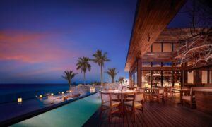 Around pools and restaurants large terraces have been installed with MOSO® Bamboo X-treme® at Nobu Hotel Los Cabos